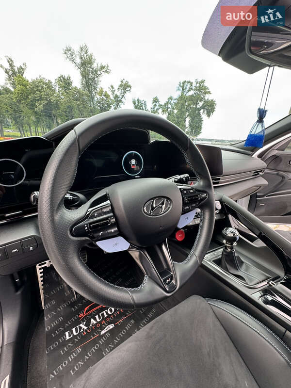 Седан Hyundai Elantra 2023 в Киеве