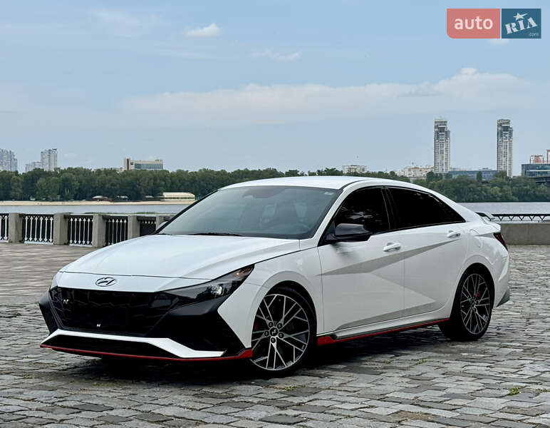 Седан Hyundai Elantra 2023 в Киеве