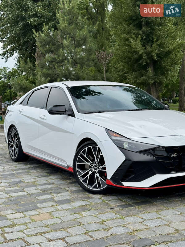 Седан Hyundai Elantra 2023 в Киеве