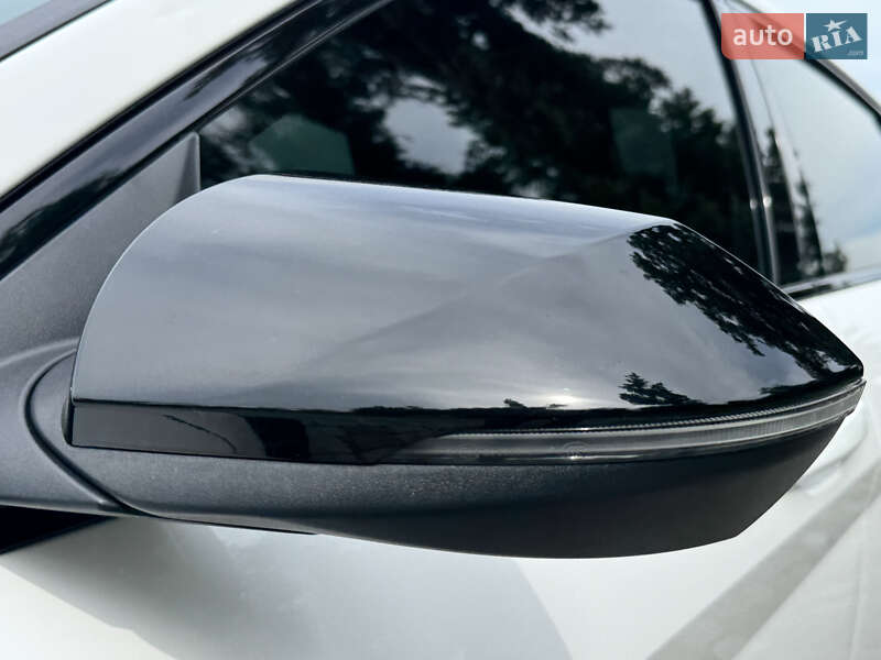 Седан Hyundai Elantra 2023 в Киеве