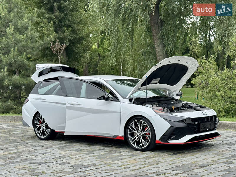 Седан Hyundai Elantra 2023 в Киеве