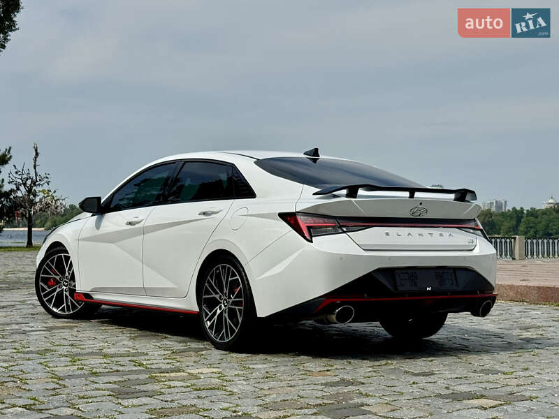 Седан Hyundai Elantra 2023 в Киеве