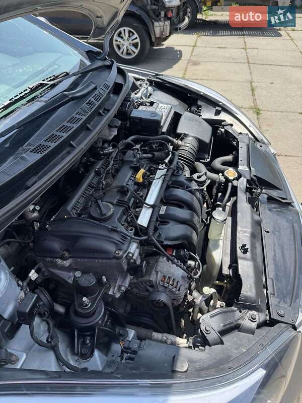 Купе Hyundai Elantra 2012 в Киеве