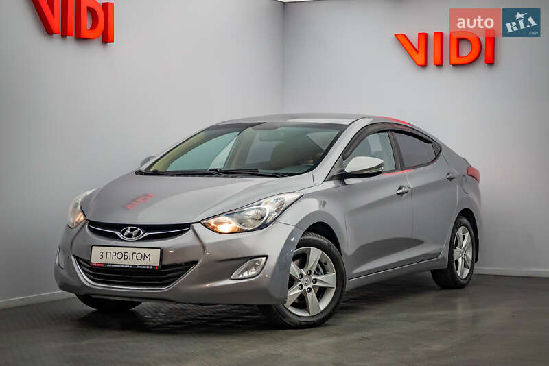 Hyundai Elantra 2011