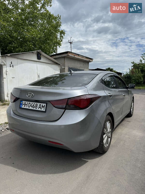 Седан Hyundai Elantra 2013 в Одессе