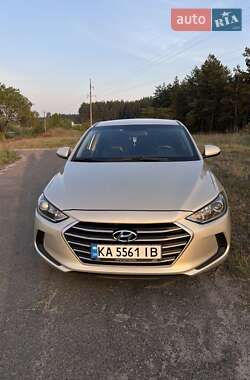 Hyundai Elantra 2016