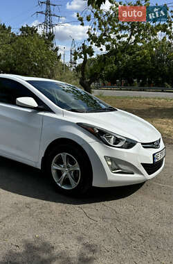 Седан Hyundai Elantra 2014 в 