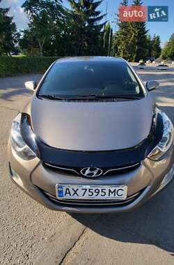 Hyundai Elantra 2013 Hyundai Elantra 2013