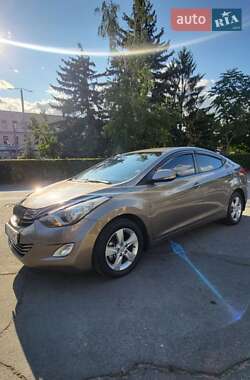 Седан Hyundai Elantra 2013 в Кременчуге