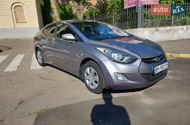 Седан Hyundai Elantra 2012 в 