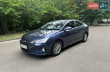 Седан Hyundai Elantra 2019 в Житомире