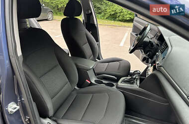 Седан Hyundai Elantra 2019 в 