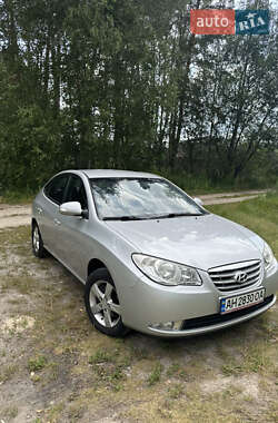Седан Hyundai Elantra 2010 в Житомирі