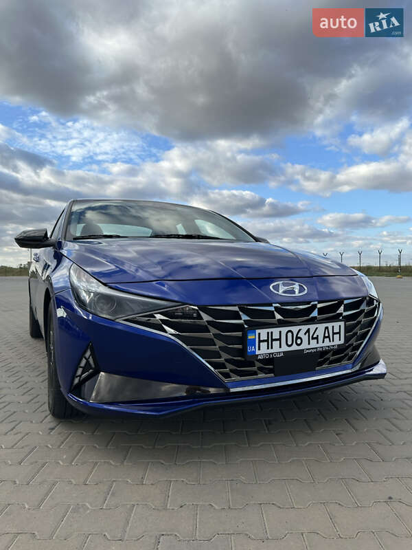 Седан Hyundai Elantra 2020 в Одессе