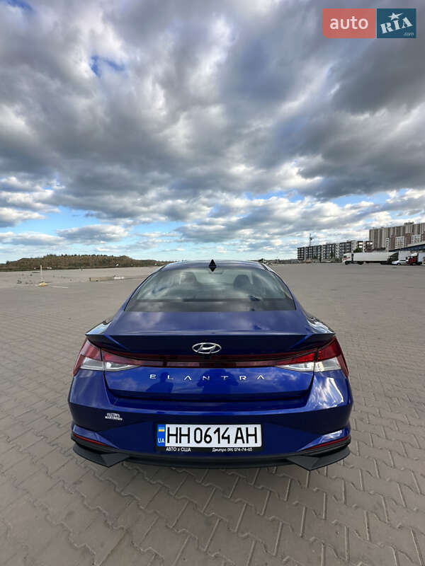Седан Hyundai Elantra 2020 в Одессе