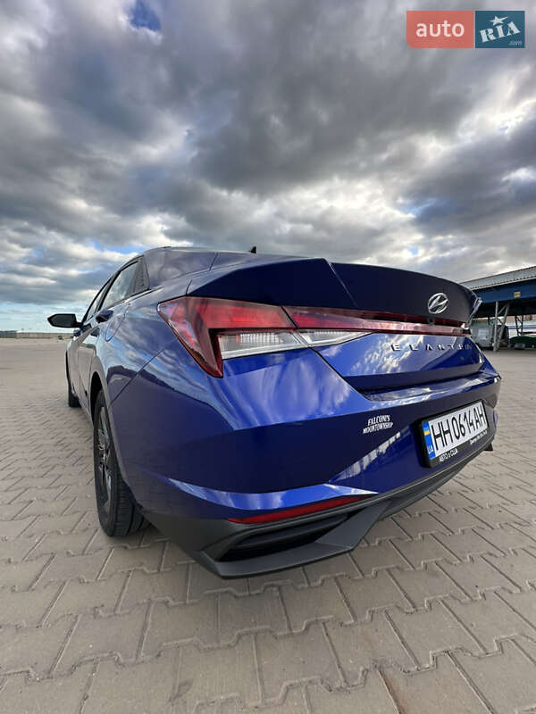 Седан Hyundai Elantra 2020 в Одессе