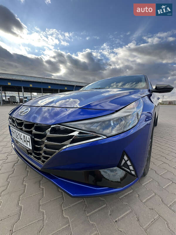Седан Hyundai Elantra 2020 в Одессе