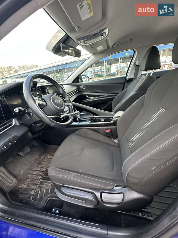 Седан Hyundai Elantra 2020 в Одессе