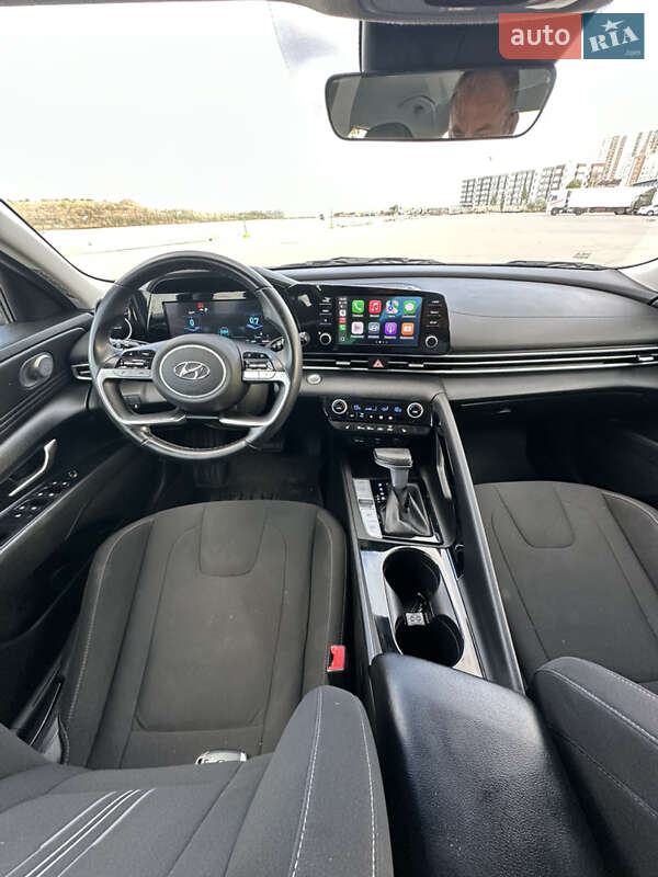 Седан Hyundai Elantra 2020 в Одессе