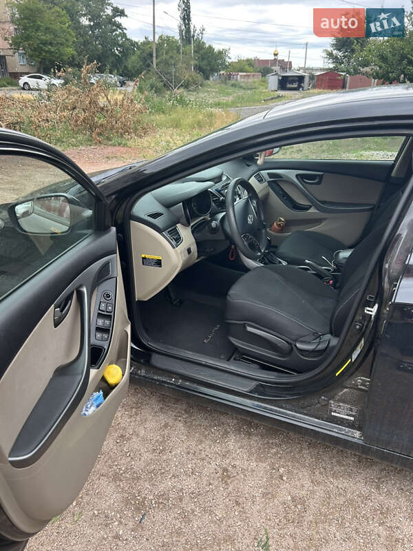 Седан Hyundai Elantra 2013 в Кривом Роге фото 23 Седан Hyundai Elantra 2013 в Кривом Роге