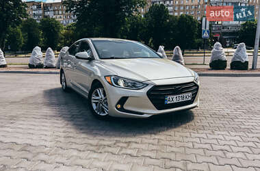 Седан Hyundai Elantra 2016 в Кривому Розі