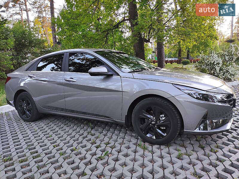 Седан Hyundai Elantra 2021 в Киеве