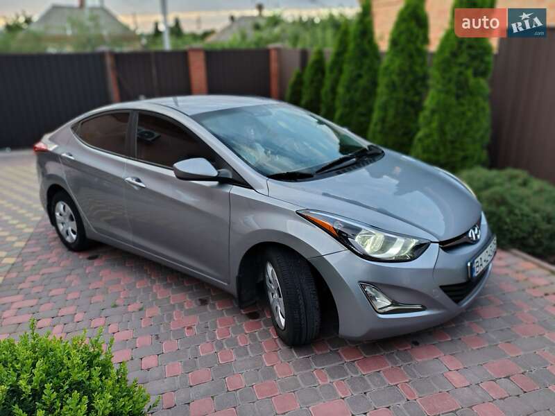 Hyundai Elantra 2015