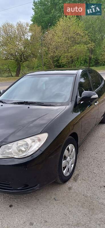 Седан Hyundai Elantra 2010 в Днепре