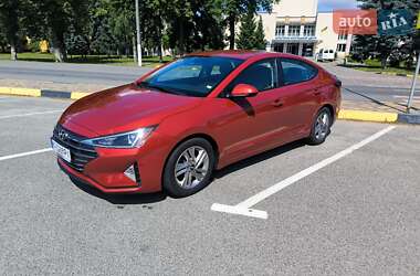 Седан Hyundai Elantra 2019 в Києві
