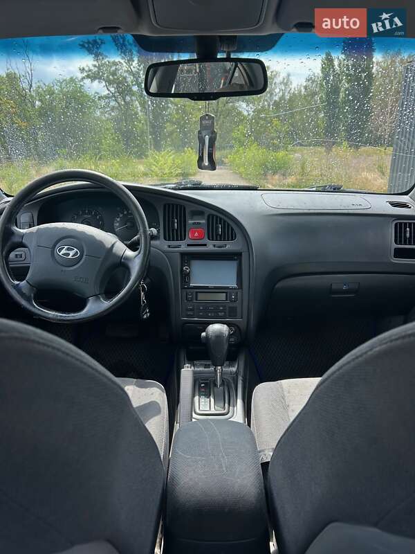 Седан Hyundai Elantra 2005 в Кривом Роге