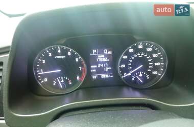 Седан Hyundai Elantra 2017 в 