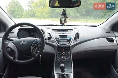 Седан Hyundai Elantra 2014 в 