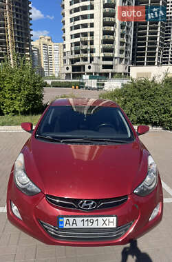 Седан Hyundai Elantra 2013 в Києві