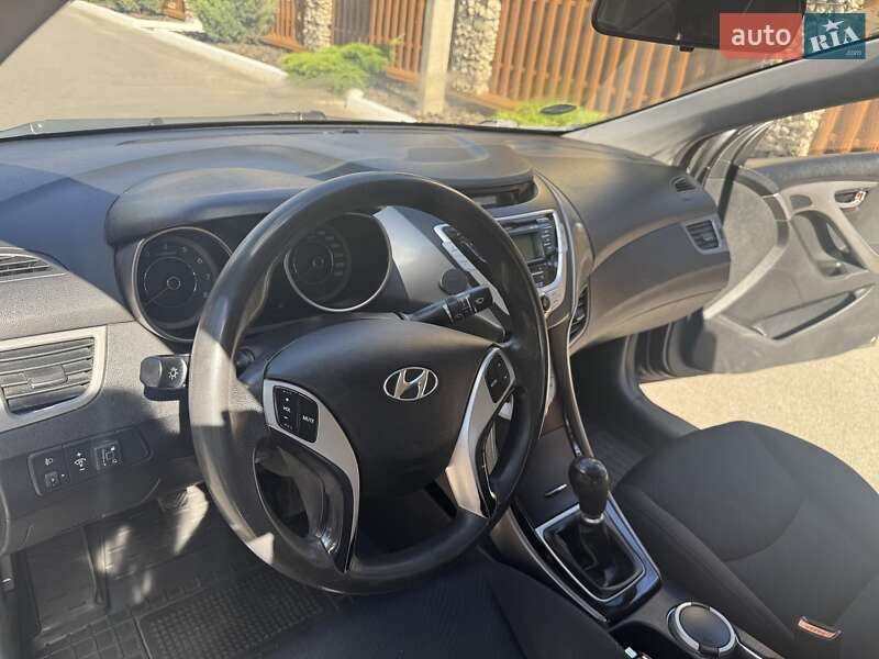 Седан Hyundai Elantra 2011 в Полтаве фото 7 Седан Hyundai Elantra 2011 в Полтаве