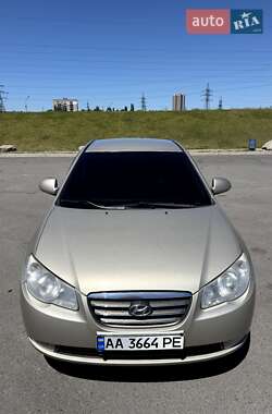 Седан Hyundai Elantra 2008 в Днепре
