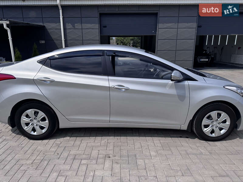 Седан Hyundai Elantra 2013 в Криничках