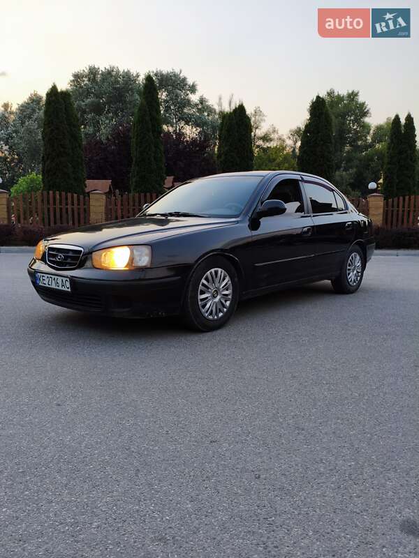 Седан Hyundai Elantra 2001 в Днепре