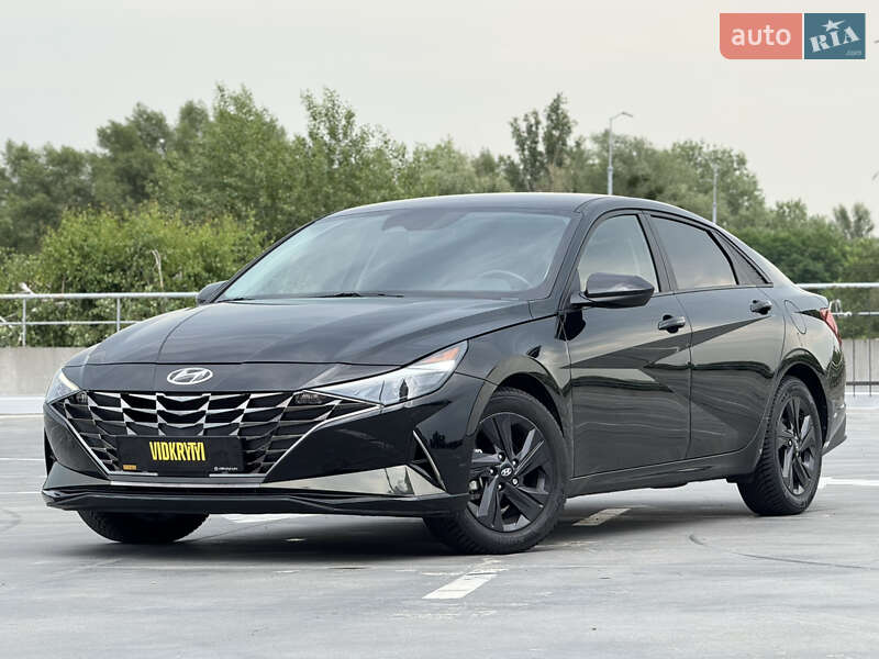 Hyundai Elantra 2021