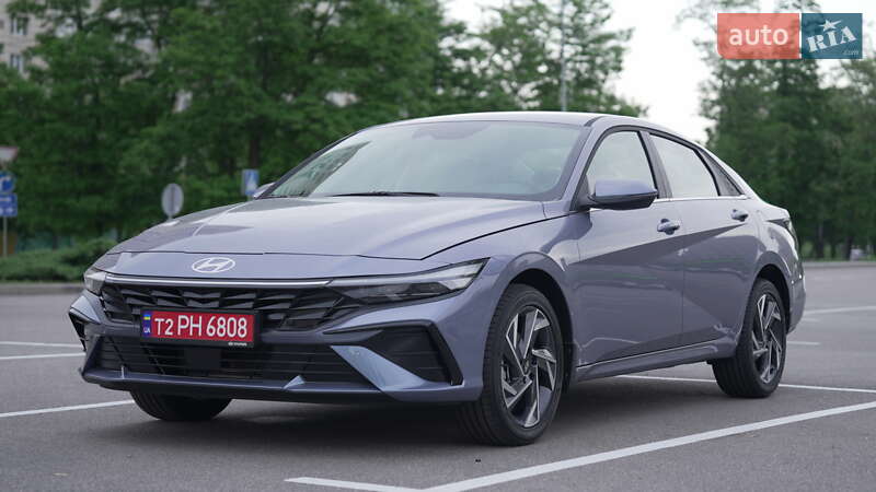 Седан Hyundai Elantra 2024 в 