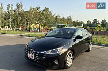 Седан Hyundai Elantra 2019 в Днепре