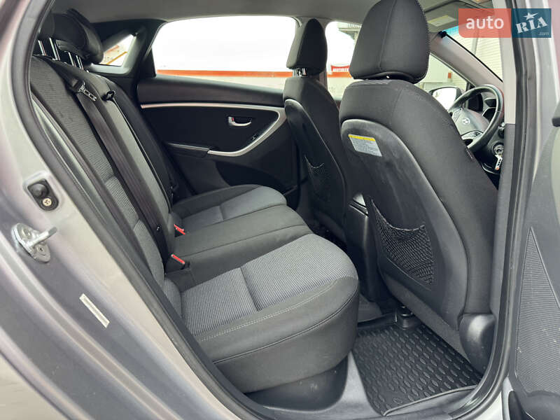 Хэтчбек Hyundai Elantra 2014 в Киеве