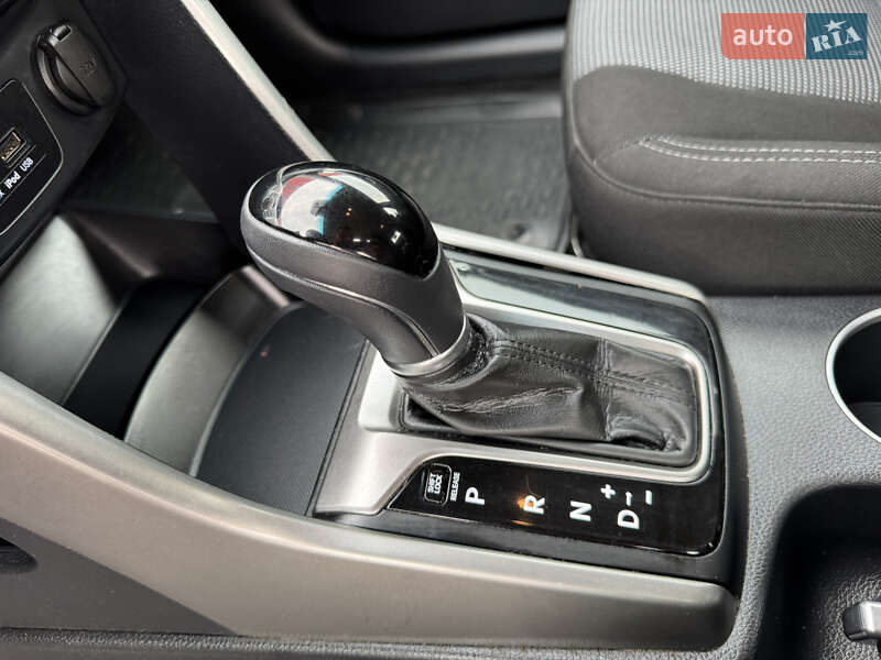Хэтчбек Hyundai Elantra 2014 в Киеве