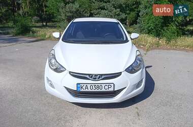 Hyundai Elantra 2012