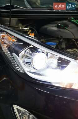 Седан Hyundai Elantra 2015 в 