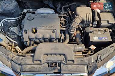Седан Hyundai Elantra 2010 в 