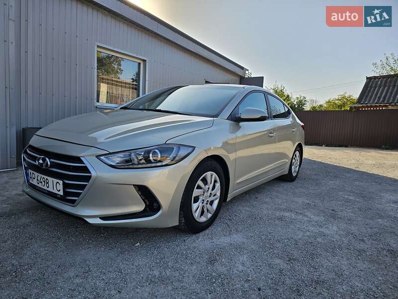 Седан Hyundai Elantra 2017 в Запорожье