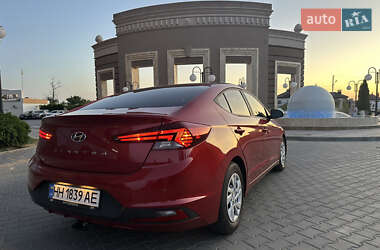 Седан Hyundai Elantra 2019 в 