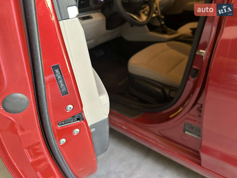 Седан Hyundai Elantra 2019 в Одессе