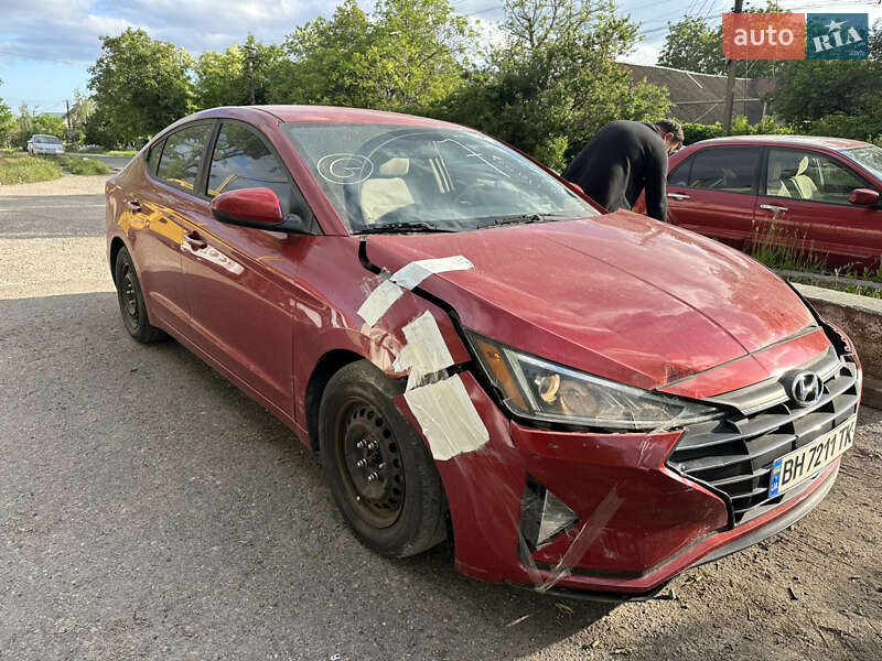 Седан Hyundai Elantra 2019 в Одессе