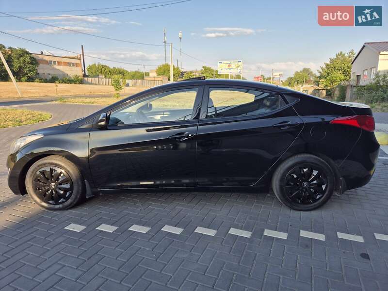 Седан Hyundai Elantra 2013 в Кропивницькому